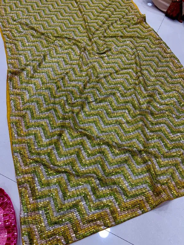 Yellow_Imported_Fabric_Premium_&_Elegant_Saree_With_Unstiched_Blouse_For_Women