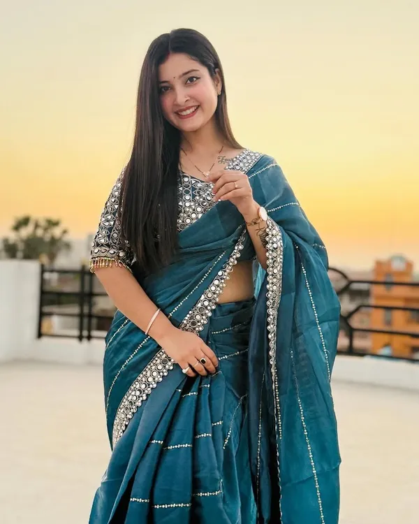 Petrol_Blue_Jimmy_Choo_Premium_&_Elegant_Saree_With_Unstiched_Blouse_For_Women