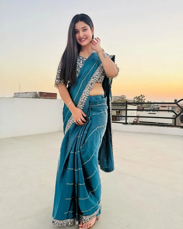 Petrol_Blue_Jimmy_Choo_Premium_&_Elegant_Saree_With_Unstiched_Blouse_For_Women