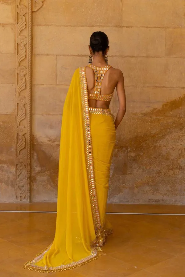 Yellow_Georgette_Premium_&_Elegant_Saree_With_Unstiched_Blouse_For_Women