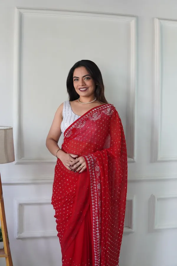 Red_Georgette_Premium_&_Elegant_Saree_With_Unstiched_Blouse_For_Women