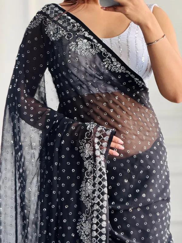 Black_Georgette_Premium_&_Elegant_Saree_With_Unstiched_Blouse_For_Women