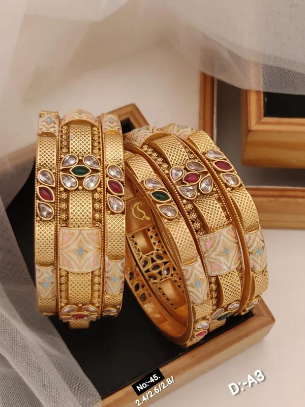 Multicolor_&_Golden_Brass_Premium_&_Elegant_Traditional_Kundan_Bangles_For_Women_&_Girls_(Set_Of_6)