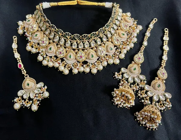 Multicolor_&_Golden_Brass_&_Copper_Premium_&_Elegant_Traditional_Semi_Bridal_Necklace_For_Women_&_Girls