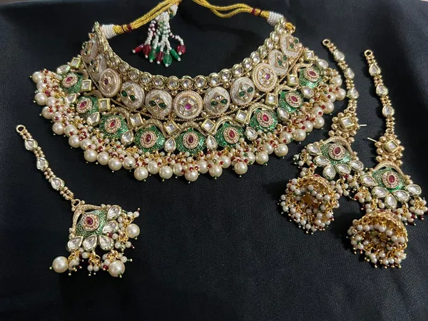 Multicolor_&_Golden_Brass_&_Copper_Premium_&_Elegant_Traditional_Semi_Bridal_Necklace_For_Women_&_Girls