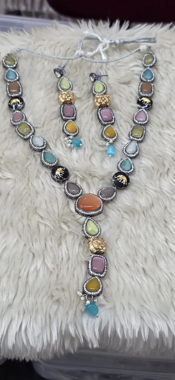 Multicolor_&_Golden_Brass_Premium_&_Elegant_Traditional_Sabysachi_Inspired_Necklace_For_Women_&_Girls