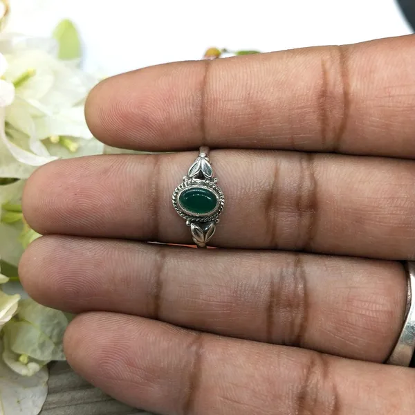 Silver_&_Green_Sterling_Silver_925_Premium_&_Elegant_Statement_Ring_For_Girls_&_Women