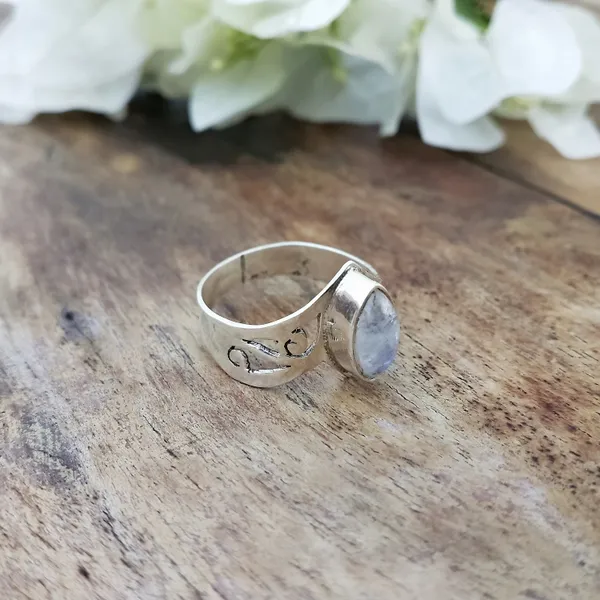 Silver_&_White_Sterling_Silver_925_Premium_&_Elegant_Boho_Ring_For_Girls_&_Women