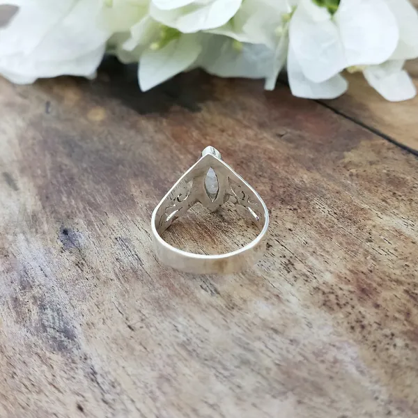 Silver_&_White_Sterling_Silver_925_Premium_&_Elegant_Boho_Ring_For_Girls_&_Women