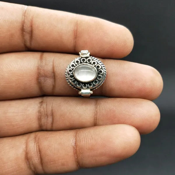 Silver_&_White_Sterling_Silver_925_Premium_&_Elegant_Designer_Ring_For_Girls_&_Women