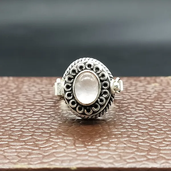 Silver_&_White_Sterling_Silver_925_Premium_&_Elegant_Designer_Ring_For_Girls_&_Women