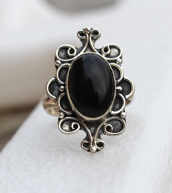 Silver_&_Black_Sterling_Silver_925_Premium_&_Elegant_Boho_Ring_For_Girls_&_Women