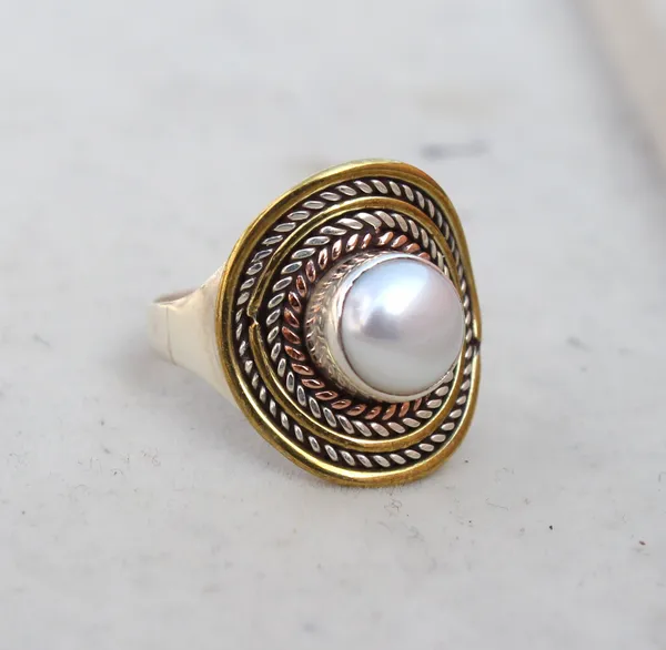Silver_&_White_Sterling_Silver_925_Premium_&_Elegant_Boho_Ring_For_Girls_&_Women