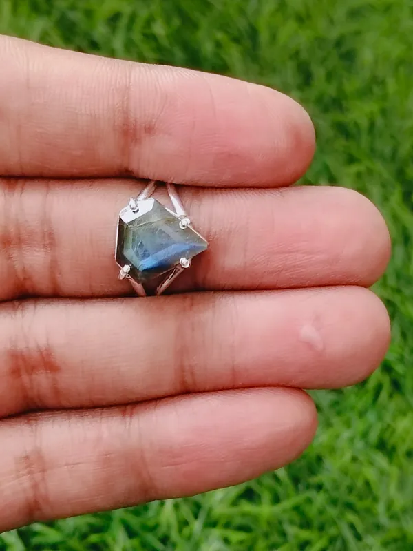 Silver_&_Blue_Sterling_Silver_925_Premium_&_Elegant_Minimal_Ring_For_Girls_&_Women