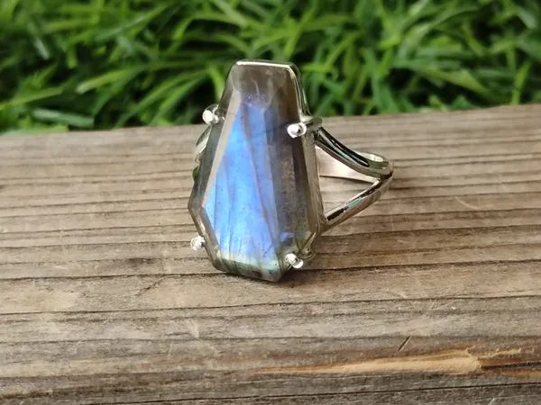 Silver_&_Blue_Sterling_Silver_925_Premium_&_Elegant_Minimal_Ring_For_Girls_&_Women