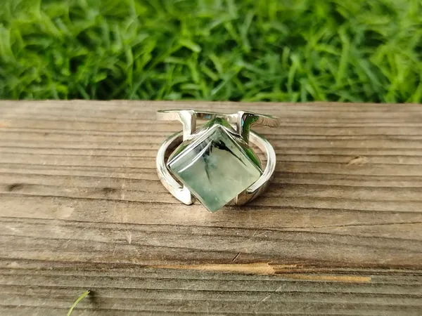 Silver_&_Green_Sterling_Silver_925_Premium_&_Elegant_Designer_Ring_For_Girls_&_Women