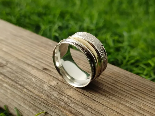 Silver_&_Silver_Sterling_Silver_925_Premium_&_Elegant_Handmade_Ring_For_Girls_&_Women