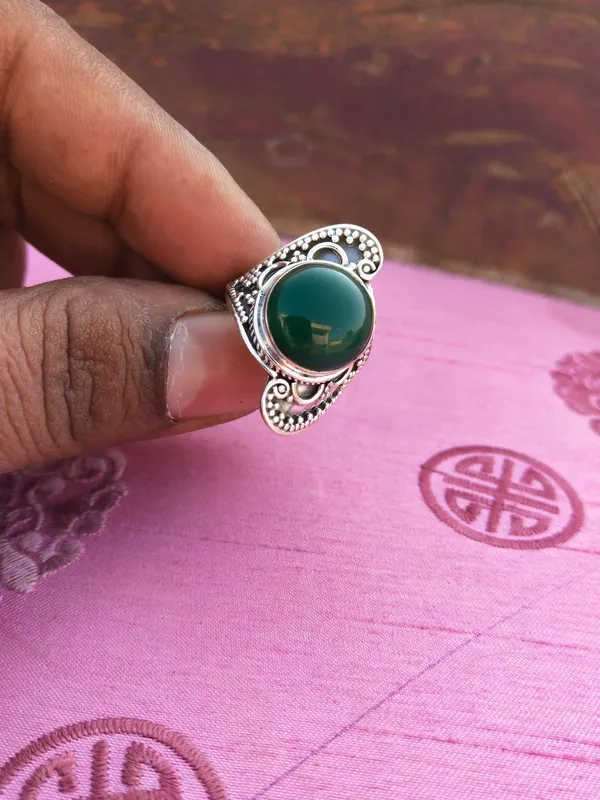 Silver_&_Green_Sterling_Silver_925_Premium_&_Elegant_Statement_Ring_For_Girls_&_Women