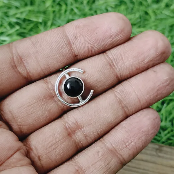 Silver_&_Black_Sterling_Silver_925_Premium_&_Elegant_Minimal_Ring_For_Girls_&_Women