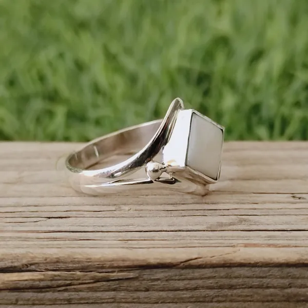 Silver_&_White_Sterling_Silver_925_Premium_&_Elegant_Boho_Ring_For_Girls_&_Women