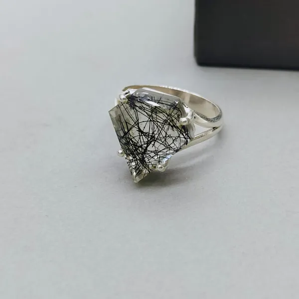 Silver_&_Black_Sterling_Silver_925_Premium_&_Elegant_Minimal_Ring_For_Girls_&_Women
