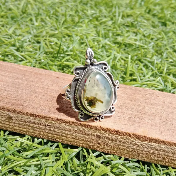 Silver_&_Green_Sterling_Silver_925_Premium_&_Elegant_Statement_Ring_For_Girls_&_Women