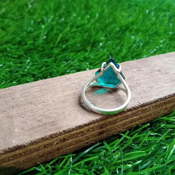 Silver_&_Green_Sterling_Silver_925_Premium_&_Elegant_Minimal_Ring_For_Girls_&_Women
