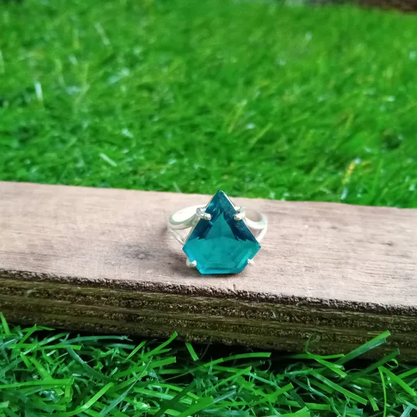 Silver_&_Green_Sterling_Silver_925_Premium_&_Elegant_Minimal_Ring_For_Girls_&_Women