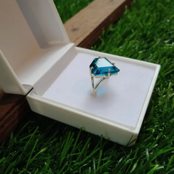 Silver_&_Green_Sterling_Silver_925_Premium_&_Elegant_Minimal_Ring_For_Girls_&_Women