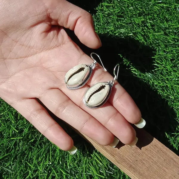 Silver_&_White_Sterling_Silver_925_Premium_&_Elegant_Handmade_Ring_For_Girls_&_Women