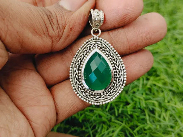 Silver_&_Green_Sterling_Silver_925_Premium_&_Elegant_Boho_Pendant_For_Girls_&_Women