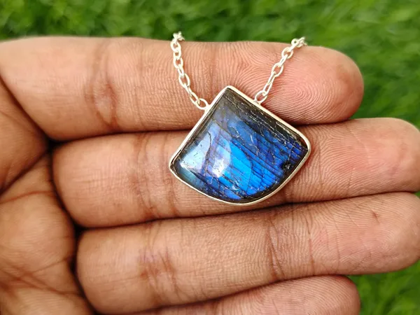 Silver_&_Blue_Sterling_Silver_925_Premium_&_Elegant_Boho_Necklace_For_Girls_&_Women