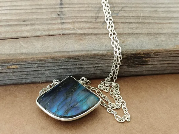 Silver_&_Blue_Sterling_Silver_925_Premium_&_Elegant_Boho_Necklace_For_Girls_&_Women