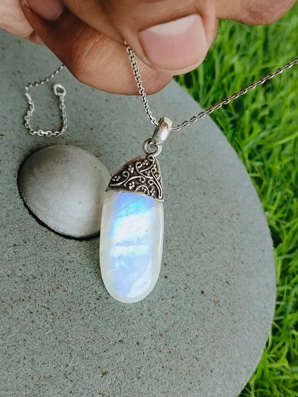 Silver_&_Multicolor_Sterling_Silver_925_Premium_&_Elegant_Boho_Pendant_For_Girls_&_Women