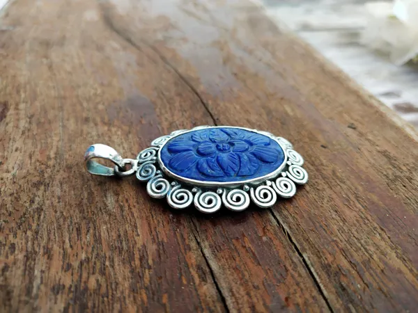 Silver_&_Blue_Sterling_Silver_925_Premium_&_Elegant_Boho_Pendant_For_Girls_&_Women