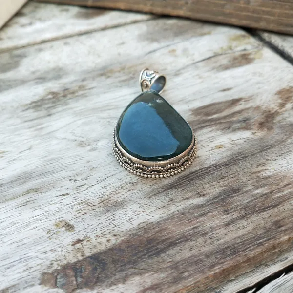 Silver_&_Green_Sterling_Silver_925_Premium_&_Elegant_Boho_Pendant_For_Girls_&_Women