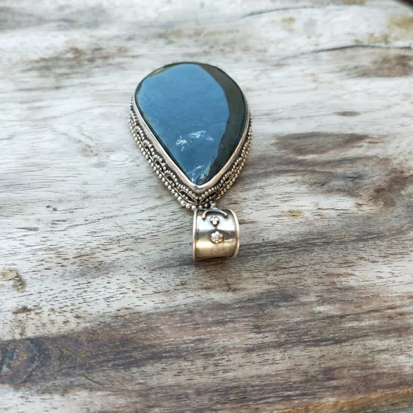 Silver_&_Green_Sterling_Silver_925_Premium_&_Elegant_Boho_Pendant_For_Girls_&_Women
