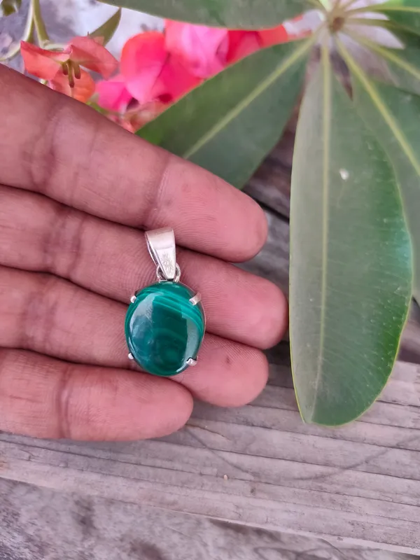 Silver_&_Green_Sterling_Silver_925_Premium_&_Elegant_Boho_Necklace_For_Girls_&_Women