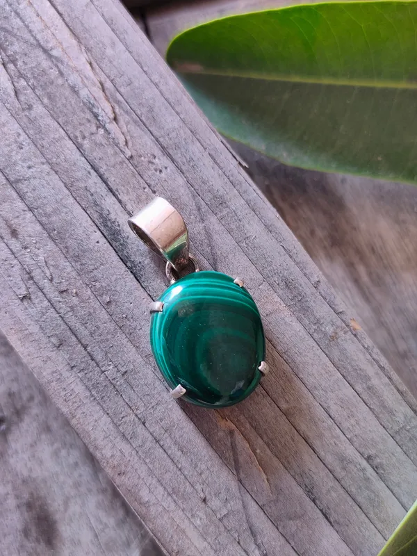 Silver_&_Green_Sterling_Silver_925_Premium_&_Elegant_Boho_Necklace_For_Girls_&_Women