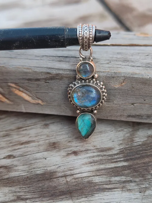 Silver_&_Grey_Sterling_Silver_925_Premium_&_Elegant_Boho_Pendant_For_Girls_&_Women