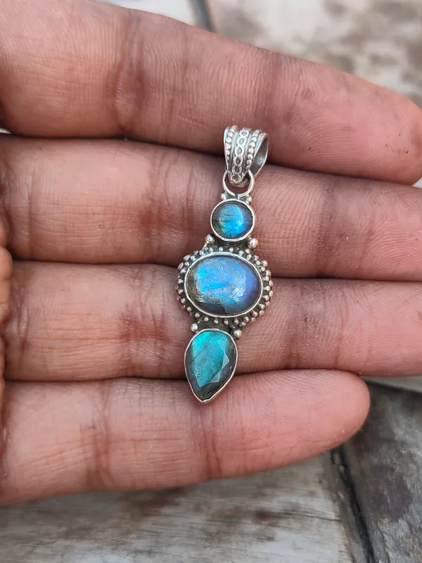 Silver_&_Grey_Sterling_Silver_925_Premium_&_Elegant_Boho_Pendant_For_Girls_&_Women