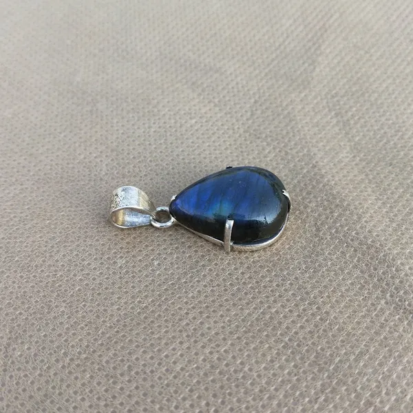 Silver_&_Blue_&_Green_Sterling_Silver_925_Premium_&_Elegant_Handmade_Pendant_For_Girls_&_Women