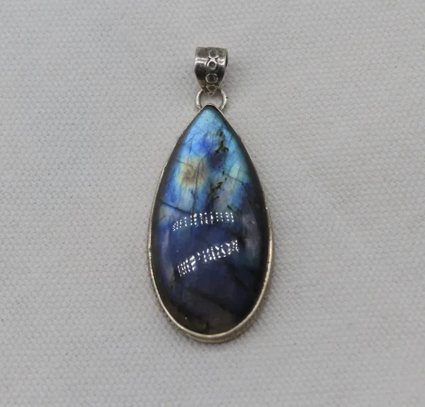 Silver_&_Grey_With_Blue_&_Green_Sterling_Silver_925_Premium_&_Elegant_Boho_Pendant_For_Girls_&_Women