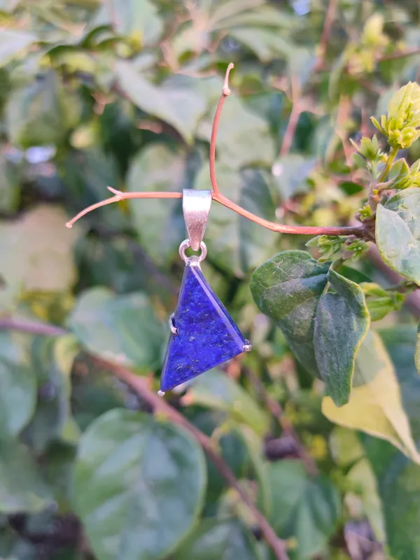 Silver_&_Blue_Sterling_Silver_925_Premium_&_Elegant_Handmade_Pendant_For_Girls_&_Women