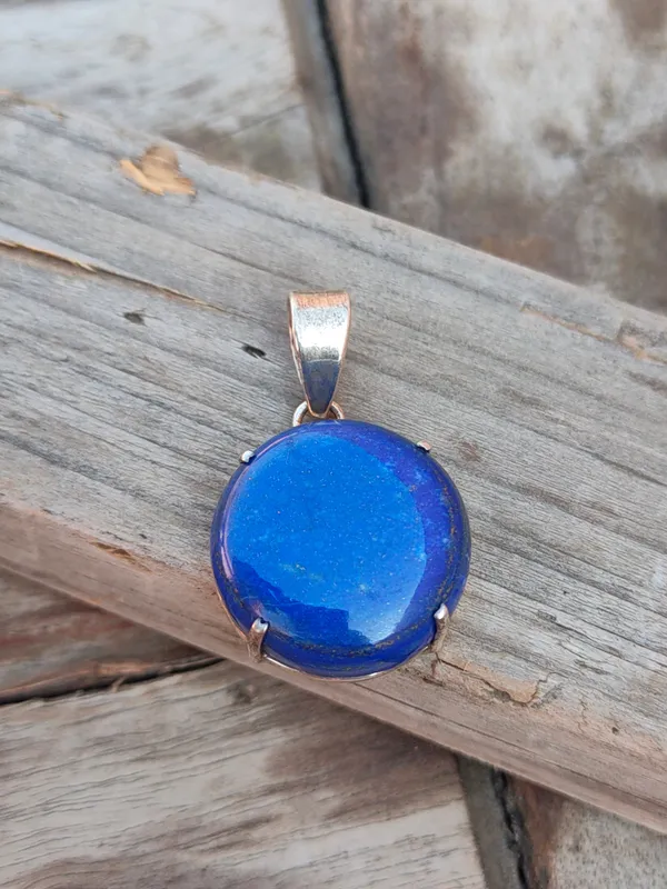 Silver_&_Blue_Sterling_Silver_925_Premium_&_Elegant_Handmade_Pendant_For_Girls_&_Women
