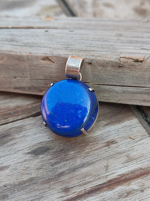 Silver_&_Blue_Sterling_Silver_925_Premium_&_Elegant_Handmade_Pendant_For_Girls_&_Women