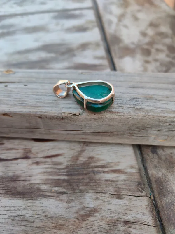 Silver_&_Green_Sterling_Silver_925_Premium_&_Elegant_Handmade_Pendant_For_Girls_&_Women