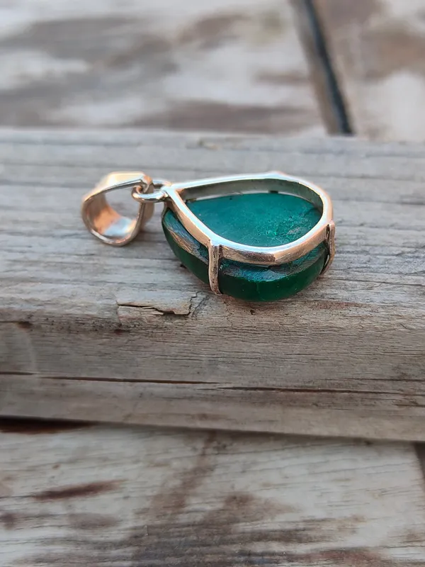 Silver_&_Green_Sterling_Silver_925_Premium_&_Elegant_Handmade_Pendant_For_Girls_&_Women