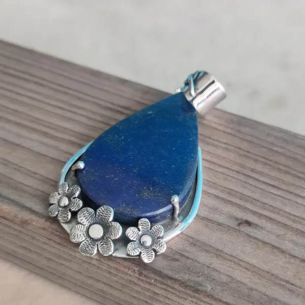 Silver_&_Blue_Sterling_Silver_925_Premium_&_Elegant_Designer_Pendant_For_Girls_&_Women