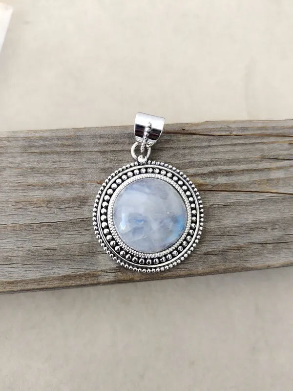 Silver_&_White_With_Blue_Sterling_Silver_925_Premium_&_Elegant_Boho_Pendant_For_Girls_&_Women